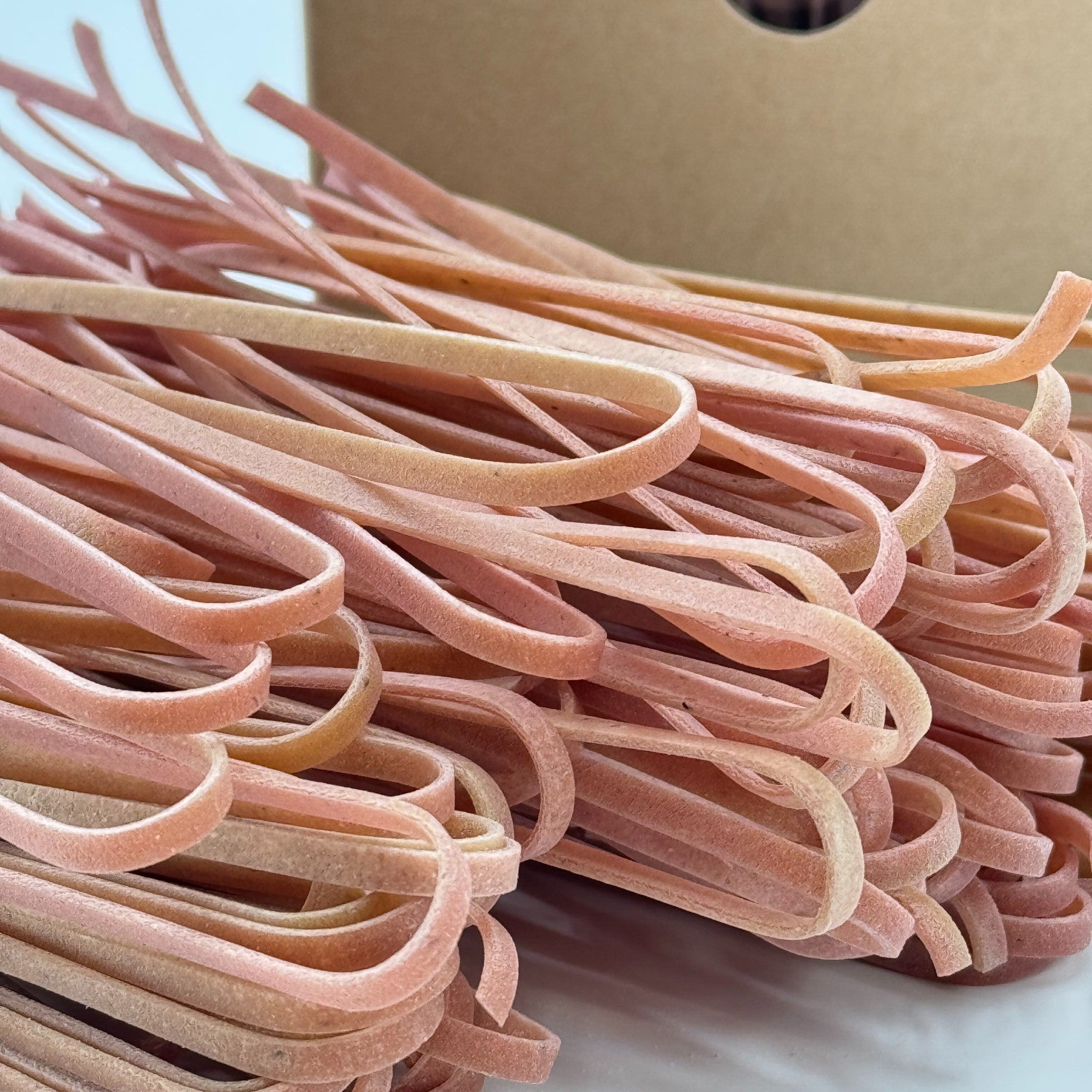 Tagliolini al radicchio 250g  -  SoloTreviso - vaigustando