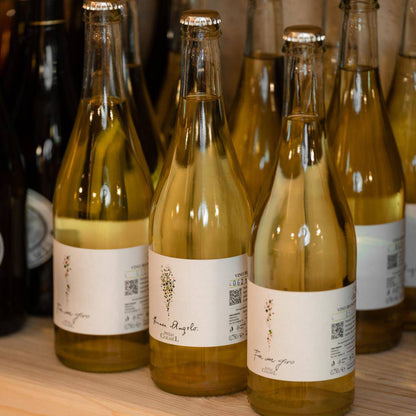 Angelo Pat vino bianco frizzante rifermentazione naturale in bottiglia  -  Pat del Colmel - vaigustando